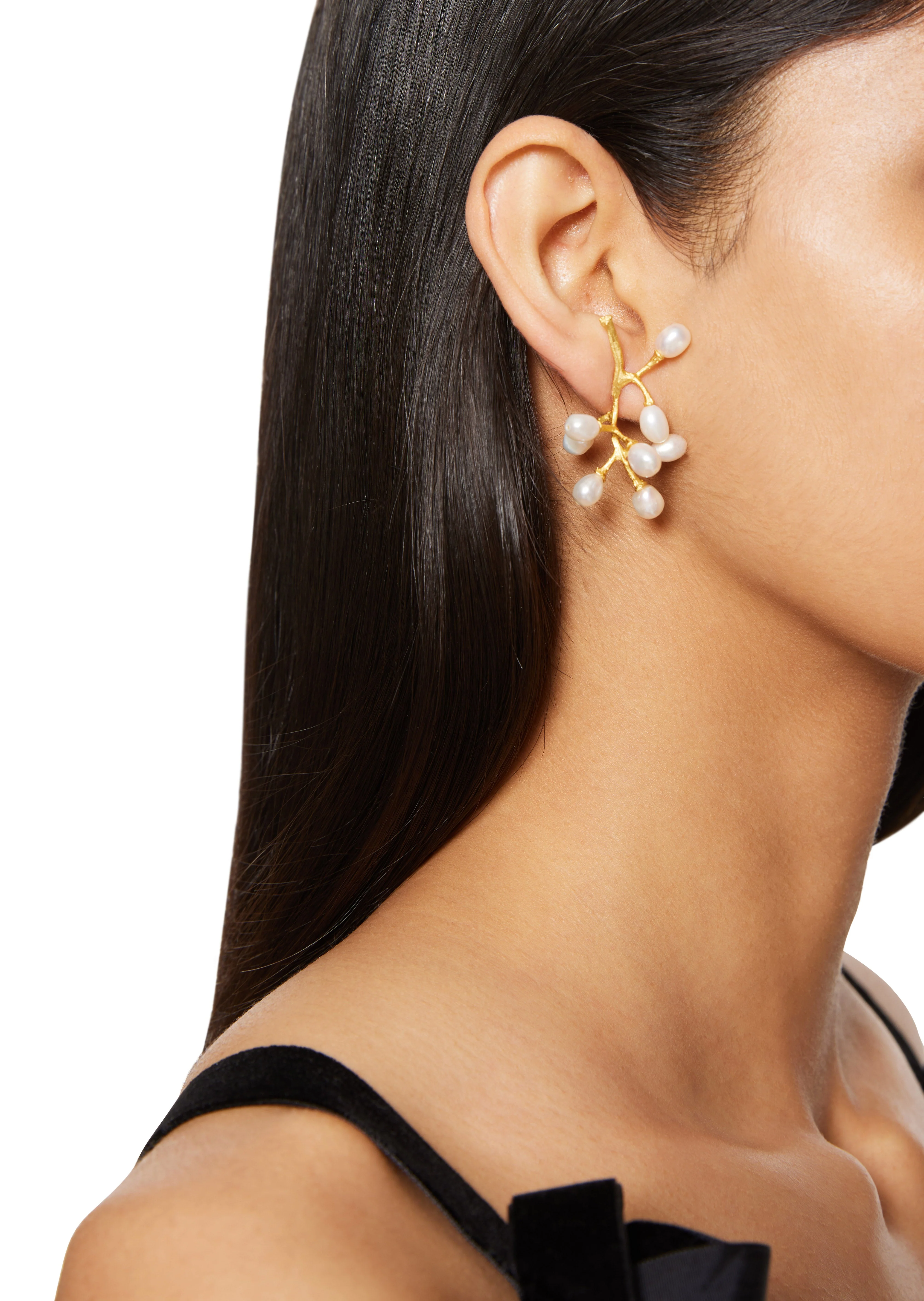 Small Pearls Ear Pins